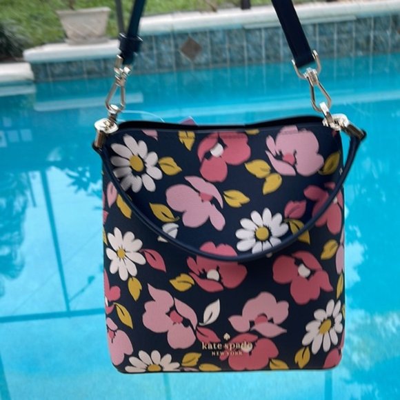 Kate Spade Darcy Small Bucket Bag Road Trip Floral Blue Multi - Picture 2 of 16